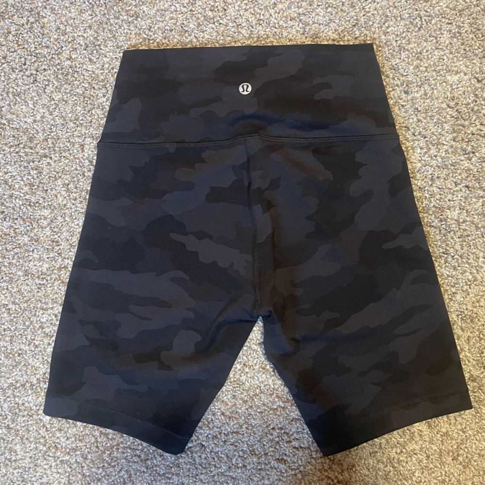 Lululemon black camo biker shorts